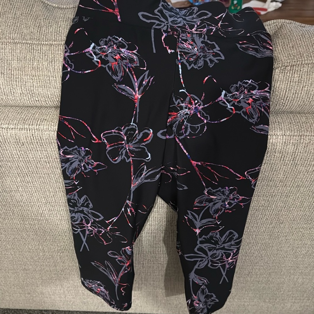Liv Lane Bryant work out Capri’s